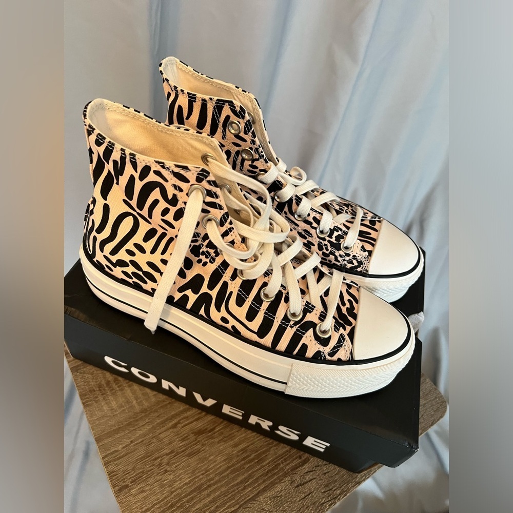 Converse Women's Animal Print High-Top Sneakers - Picture 1 of 8